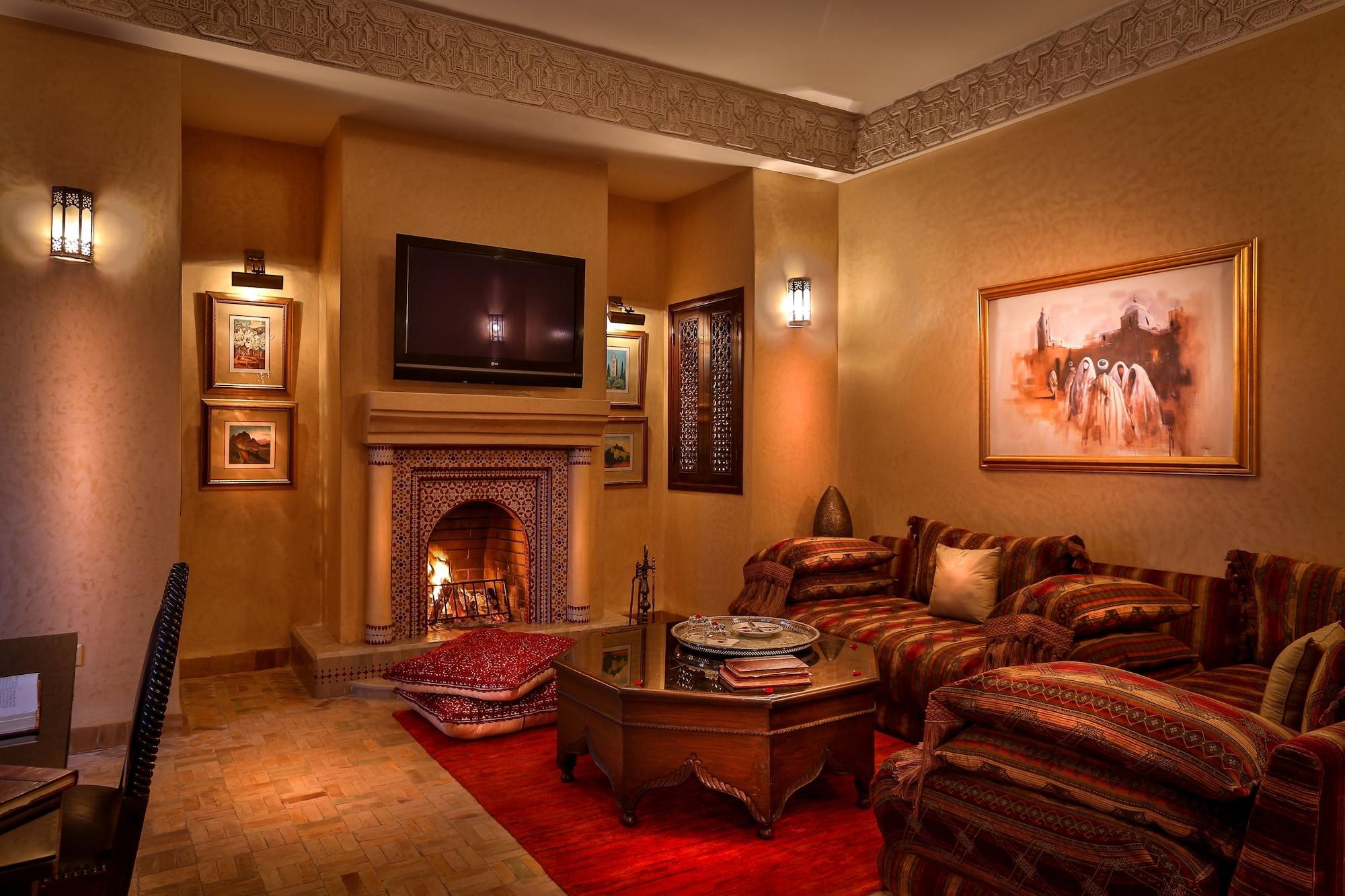 Riad Kniza Марракеш Екстер'єр фото A living room in a Moroccan hotel