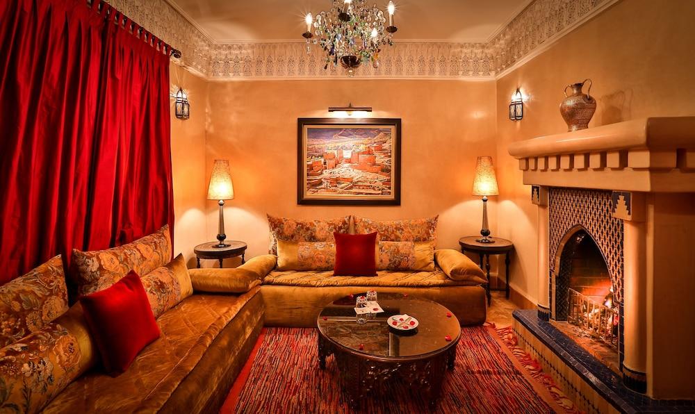Riad Kniza Марракеш Екстер'єр фото A Moroccan living room