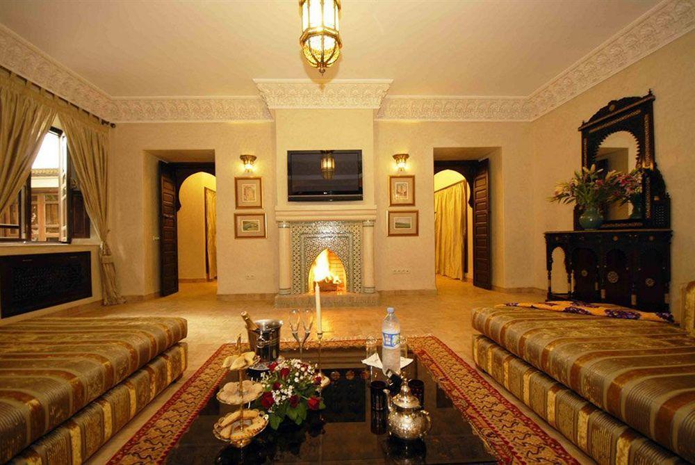 Riad Kniza Марракеш Екстер'єр фото The interior of the hotel