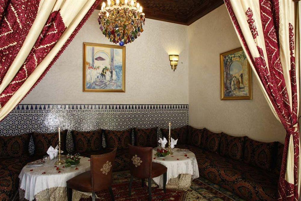 Riad Kniza Марракеш Екстер'єр фото A Moroccan restaurant in Casablanca