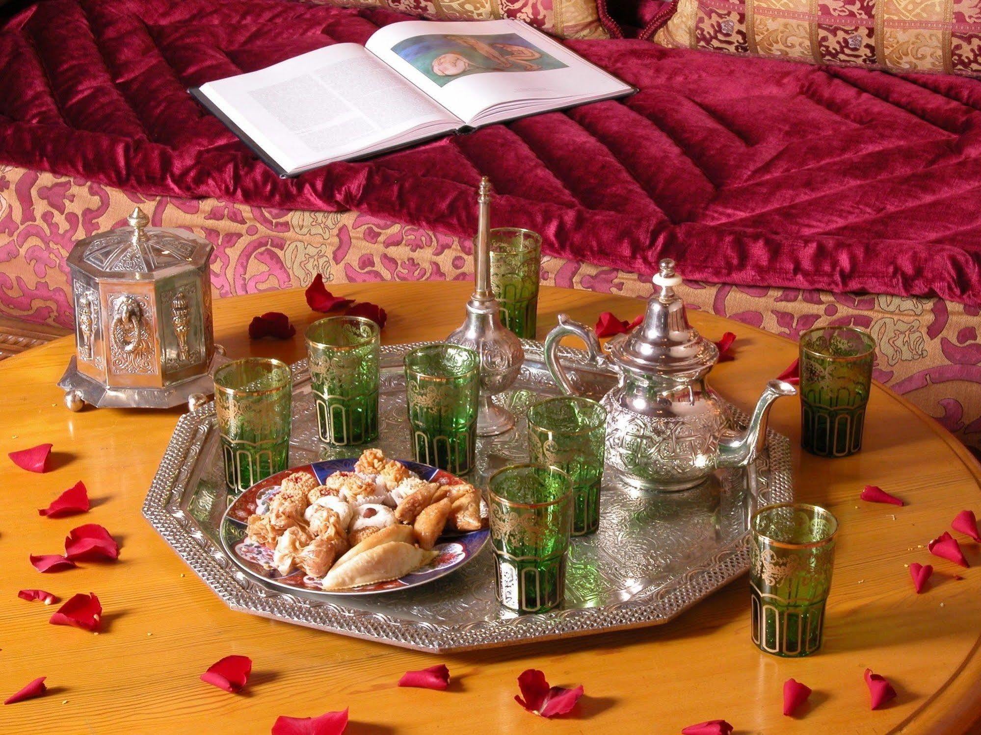 Riad Kniza Марракеш Екстер'єр фото Moroccan mint tea