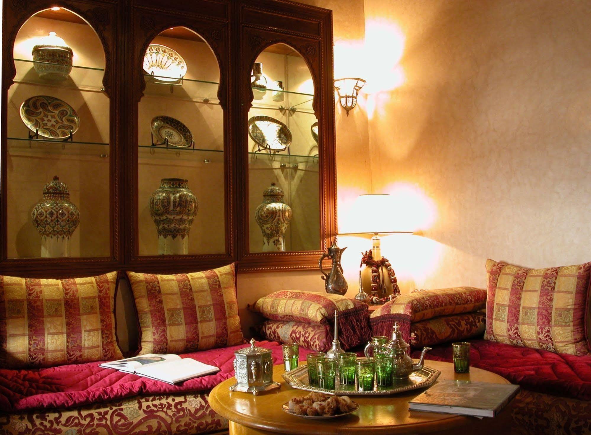 Riad Kniza Марракеш Екстер'єр фото A Moroccan interior